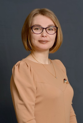 Воспитатель первой категории Зотова Екатерина Дмитриевна